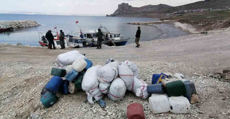 Van Gölü’nde İnci Kefali İçin Av Yasağı Başladı