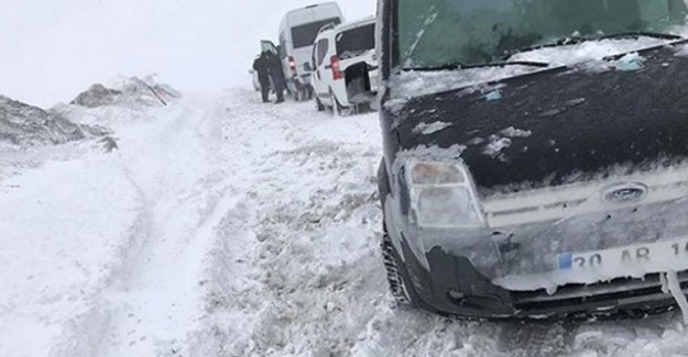 Van - Hakkari Yoluna Çığ Düştü