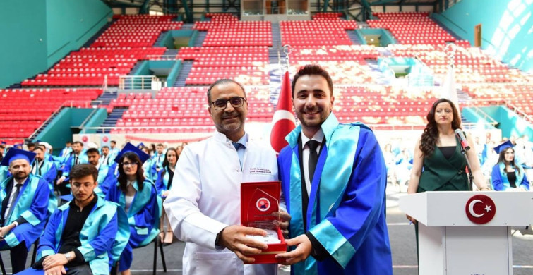 Van yyü tıp fakültesi’nde mezuniyet coşkusu: genç hekimler diplomalarını aldı