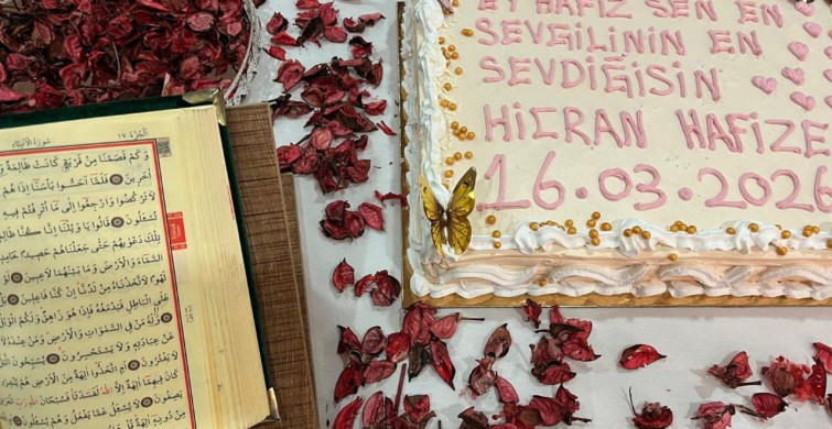 Van YYÜ'de Hafızlık İkazet Töreni: Taç Takma Heyecanı