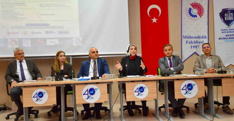 Van YYÜ’de Sanal Bahis Konulu Panel Düzenlendi