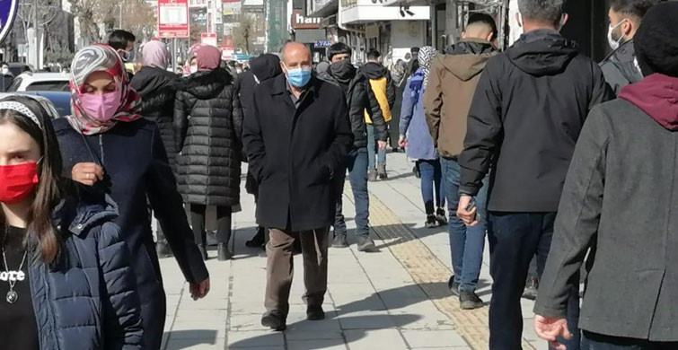 Van’da Sokağa Çıkma Sevinci