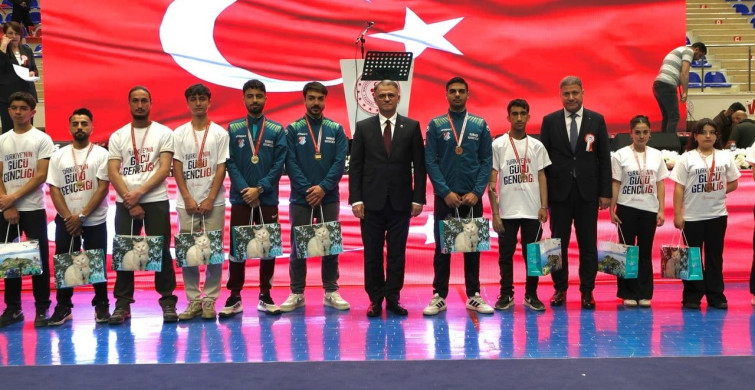 Van'da 19 Mayıs Coşkusu
