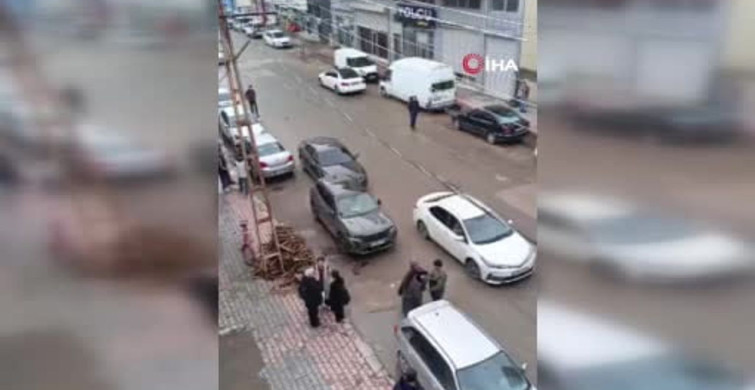 Van'da 5.2 Büyüklüğünde Deprem Meydana Geldi