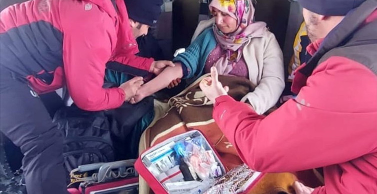 Van'da Doğumu Yaklaşan Kadın Polis Helikopteriyle Hastaneye Ulaştırıldı