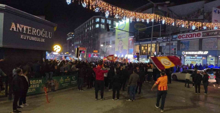 Van'da Galatasaray Coşkuyla Kutlandı