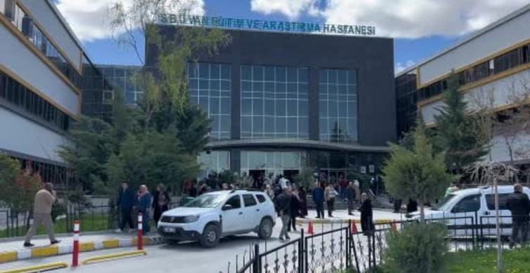 Van'da Gebe Anneye Eşzamanlı Sezaryen ve Beyin Ameliyatı
