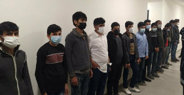 Van’dan Aldıkları Göçmenleri 'İstanbul' Diye Kahramanmaraş'a Bıraktılar