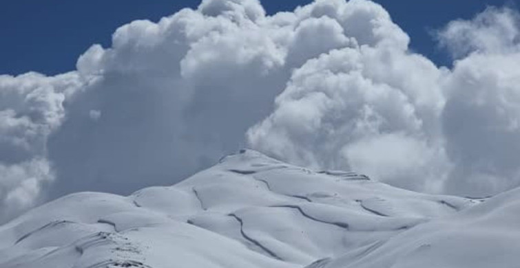 Van'da Kar Manzaraları: Bahar Öncesi Büyüleyici Beyazlık