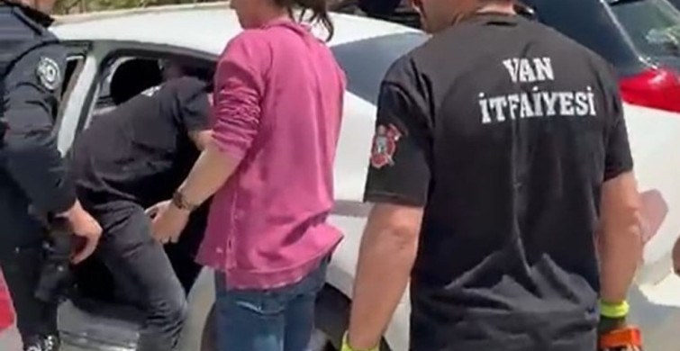 Van'da Otomobilde Mahsur Kalan Çocuk Kurtarıldı