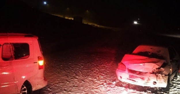 Van'da Trafik Kazası! 5 Yaralı