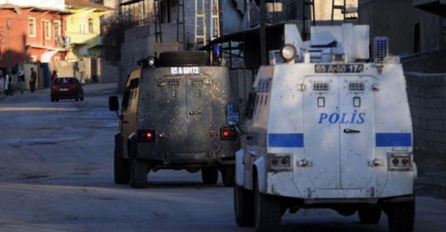 Van'da Valilik Gösteri ve Yürüyüşlere Geçici Yasak Getirdi 