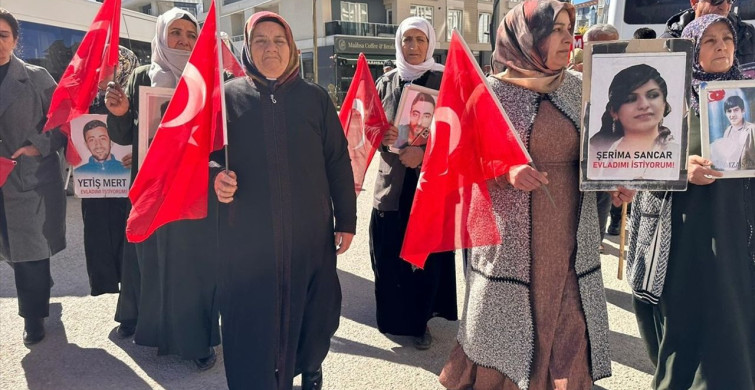 Vanlı Ailelerin Eylemi Sürüyor