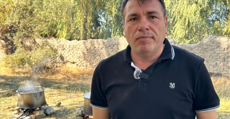 Vanlı Kadınların Doğa ile Renkli İpleri