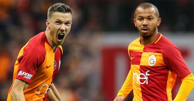 'Vasatın Altında Futbol Oynuyor'
