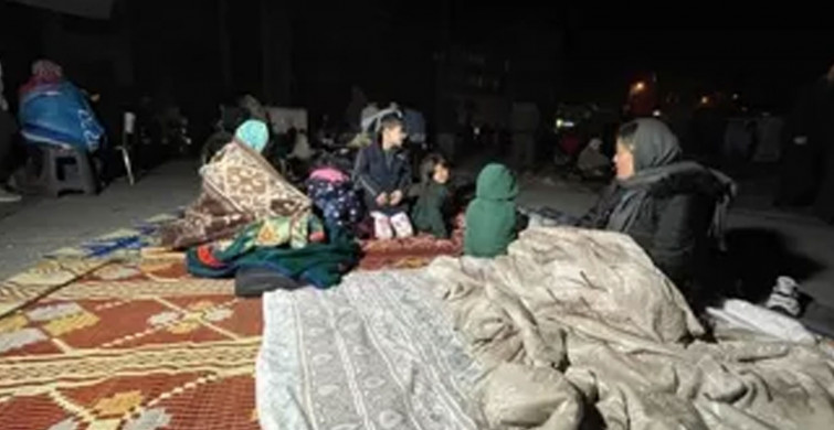 Vatandaş can derdinde alçaklar hırsızlık peşinde: Depremi fırsat bilip evleri soymaya çalıştılar