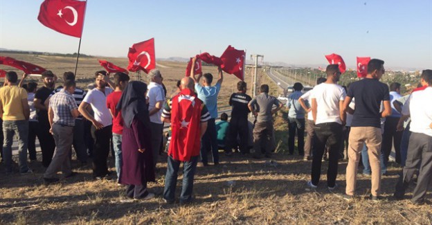 Vatandaşlar Tekbirlerle Operasyona Koştu