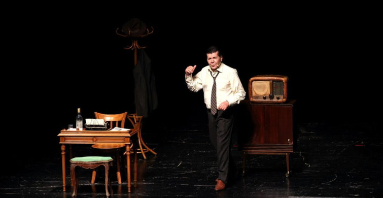 ‘Veli’nin Oğlu Orhan’ Tiyatro Oyunu Seyirciyle Buluştu