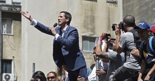 Venezuela Sözde Başkanı Guaido Ülkeye İnsani Yardım Sözü Verdi