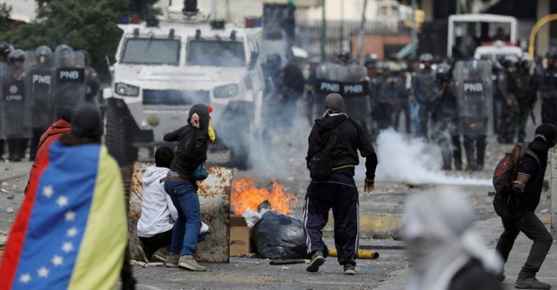 Venezuela'da Meydana Gelen Olaylarda 26 Kişi Hayatını Kaybetti