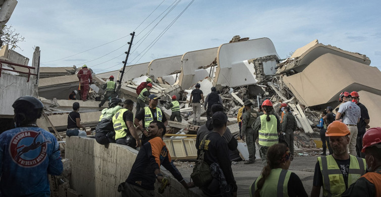 Venezuela'daki depremlerde hayatını kaybedenlerin sayısı 2 bin 595'e yükseldi