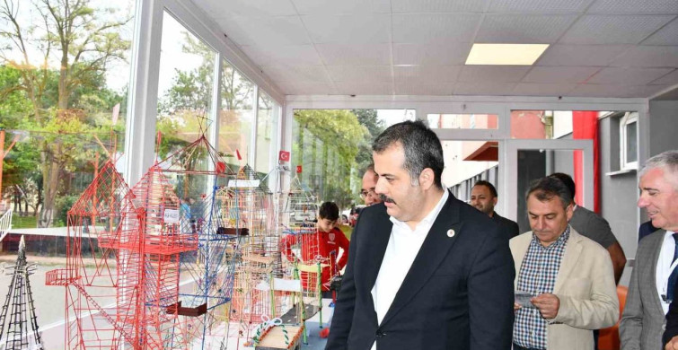 Vezirköprü YBO'da 16 Proje ile Bilim Fuarı Heyecanı