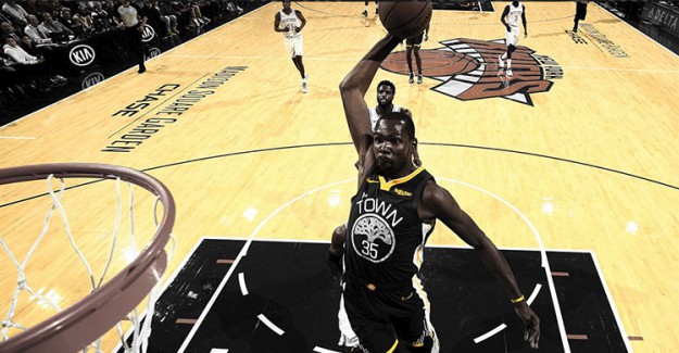 Warriors’tan Knicks’e 28 Sayı Fark!