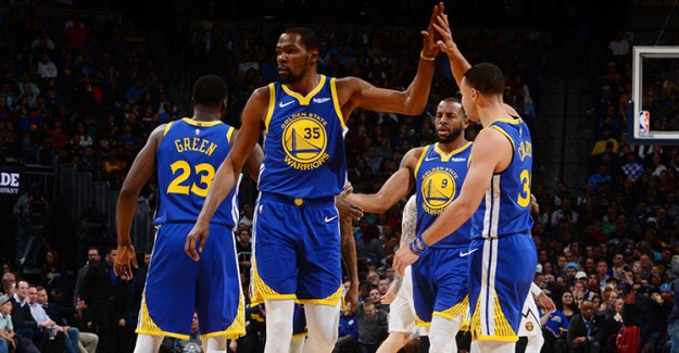 Warriors’tan Nuggets Deplasmanında Rekorla Gelen Galibiyet!