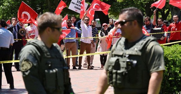 Washington Büyükelçiliği Önünde Çıkan Kavgada Tutuklanan 2 Türk Tahliye Edildi