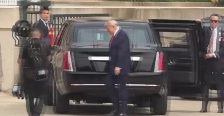Xi Jinping, Trump'ı Resmi Törenle Karşıladı