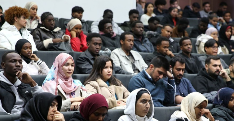 Yabancı Öğrenciler Mevlana'yı Konya'da Keşfediyor