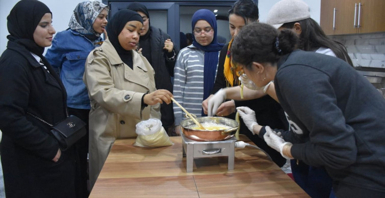 Yabancı Öğrenciler Türk Mutfağına Adım Atıyor