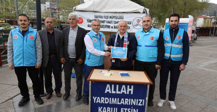 Yahyalı Belediye Başkanı Esat Öztürk'ten Kurban Bağışı Desteği