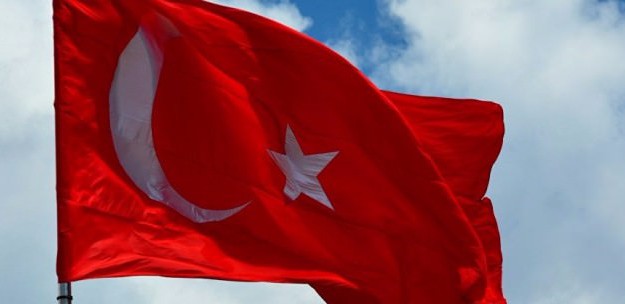 Yaklaşık 10 Bin Türk Ülkeyi Terk Etti