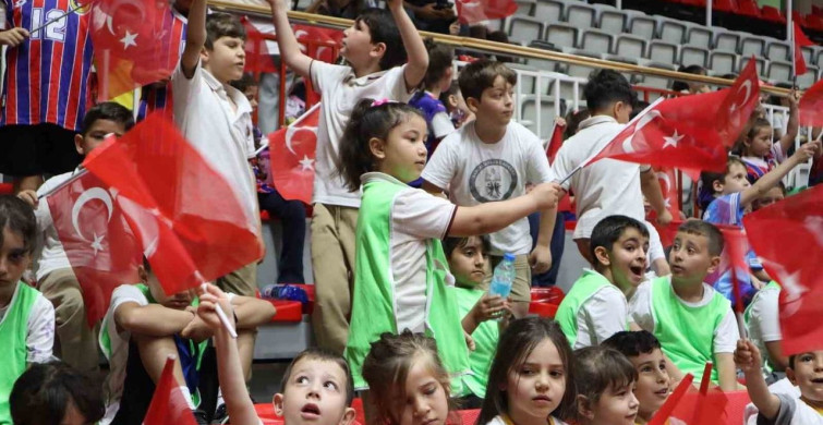 Yalova'da Çocuk Oyunları Şenliği Coşkuyla Gerçekleşti
