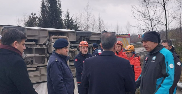 Yalova'da Midibüs Kazası: 1 Ölü, 20 Yaralı