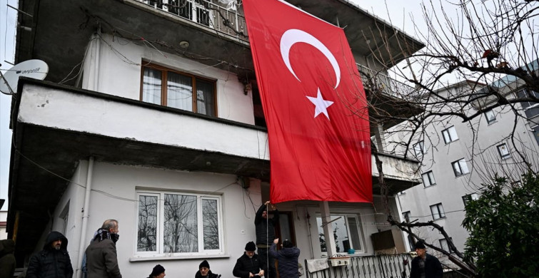 Yalova'da Şehit Olan Polis Memuru İçin Düzce'de Taziye Ziyareti
