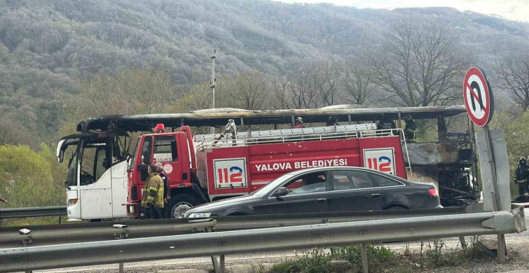 Yalova'da Yolcu Otobüsü Yangını