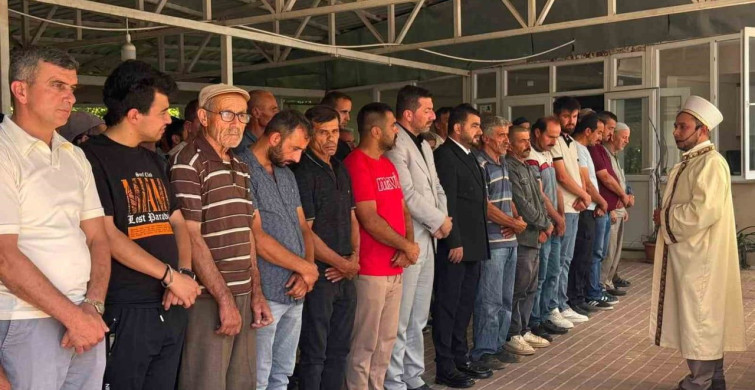 Yangında hayatını kaybeden 2 yaşındaki çocuk toprağa verildi