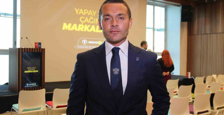 Yapay zeka çağında markalaşma İzmir'de ele alındı