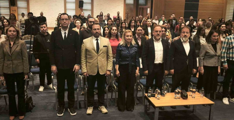 Yapay Zeka ve Dijital Ebeveynlik Paneli Muğla Teknoloji Koleji'nde Gerçekleşti
