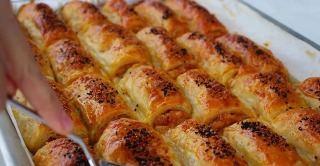 Yapın Buzluğa Atın! Enfes Buzluk Böreği Tarifi