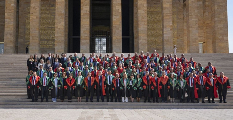 Yargıtay Üyeleri Anıtkabir'i Ziyaret Etti