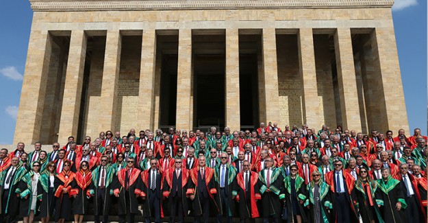 Yargıtay Üyeleri Anıtkabir'i Ziyaret Etti