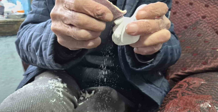 Yarım Asırlık Lületaşı Ustası Emekliliği Müsait Bulmuyor