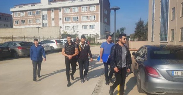 Yarım Milyonluk Operasyon! Yakayı Ele Verdiler