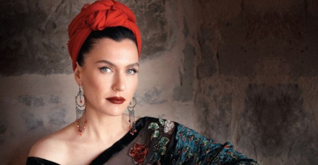 'Yasak Elma Dizi'sinde Şevval Sam Elbisesi Yüzünden Zor Anlar Yaşadı