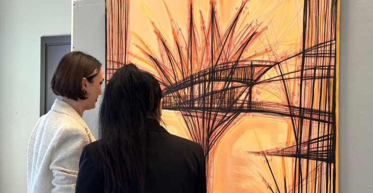 Yaşamın Çizgileri Sergisi Sanatseverlerle Buluştu Yaşamın Çizgileri Sergisi Sanatseverlerle Buluştu