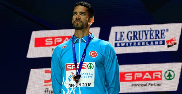 Yasmani Copello Madalyasını Aldı!