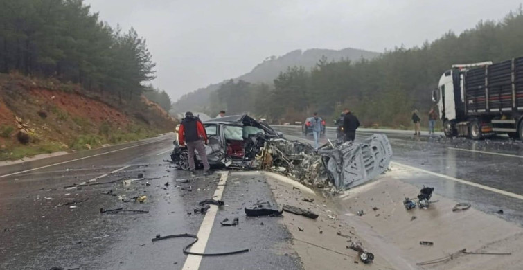 Yatağan-Milas Karayolu'nda Trafik Kazası: 3 Yaralı